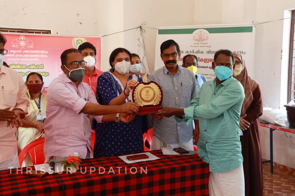 ഒല്ലൂക്കര ബ്ലോക്ക് എസ് ടി പദ്ധതികളുടെ ഉദ്ഘാടനം ജില്ലാ കലക്ടർ ഹരിത വി കുമാർ മണിയൻ കിണർ കോളനിയിൽ വെച്ച് നിർവഹിച്ചു