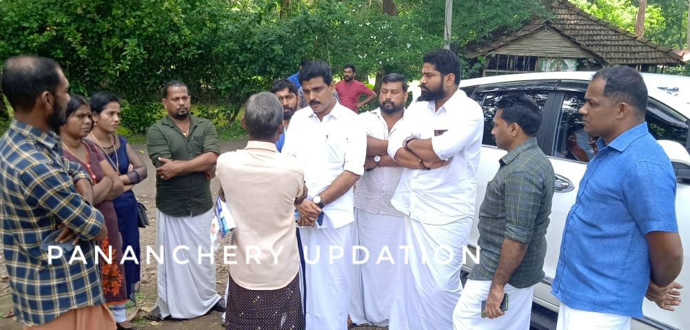 ബിജെപി തൃശൂർ ജില്ലാ പ്രസിഡന്റ് അഡ്വ.K.K.അനീഷ്കുമാറിന്റെ നേതൃത്വത്തിൽ താമരവെള്ളച്ചാൽ ST കോളനിയിൽ ഗൃഹസന്ദർശനം നടത്തി