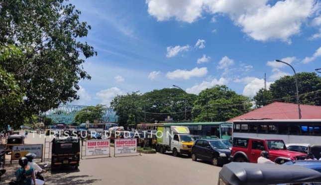 ശക്തൻ നഗറിൽ ആകാശപാത നിർമ്മാണം  പുനഃരാരംഭിച്ചു ; ഗതാഗത നിയന്ത്രണത്തിൽ വലഞ്ഞ് ജനങ്ങൾ