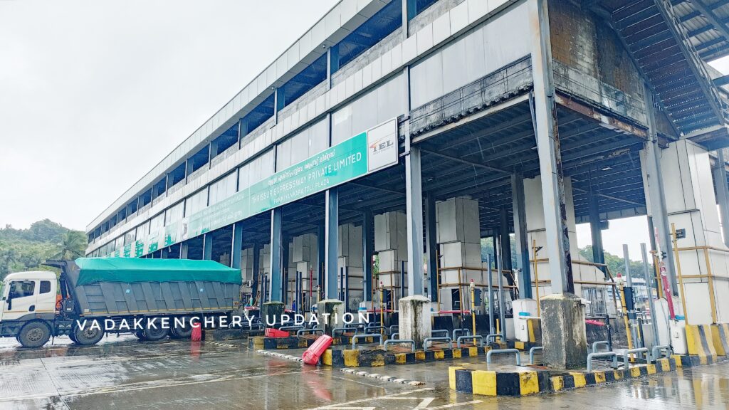 പന്നിയങ്കര ടോൾ പ്ലാസയിലൂടെ കടന്ന് പോകാത്ത സമയത്തും ഫാസ് ടാഗ് മുഖേന പണം നഷ്ടമായി