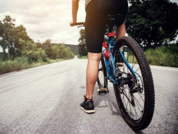 സൈക്കിൾ യാത്ര ചെയ്യുന്നവർ സുരക്ഷാ മാനദണ്ഡങ്ങൾ കർശനമായി പാലിക്കണമെന്നു മോട്ടോർ വാഹന വകുപ്പ്