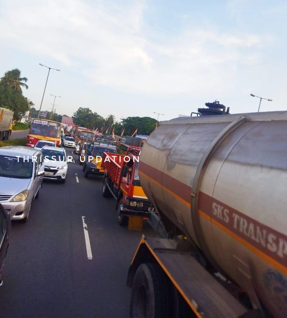 ഭാരത് ജോഡോ യാത്രയിൽ വലഞ്ഞ് യാത്രക്കാർ