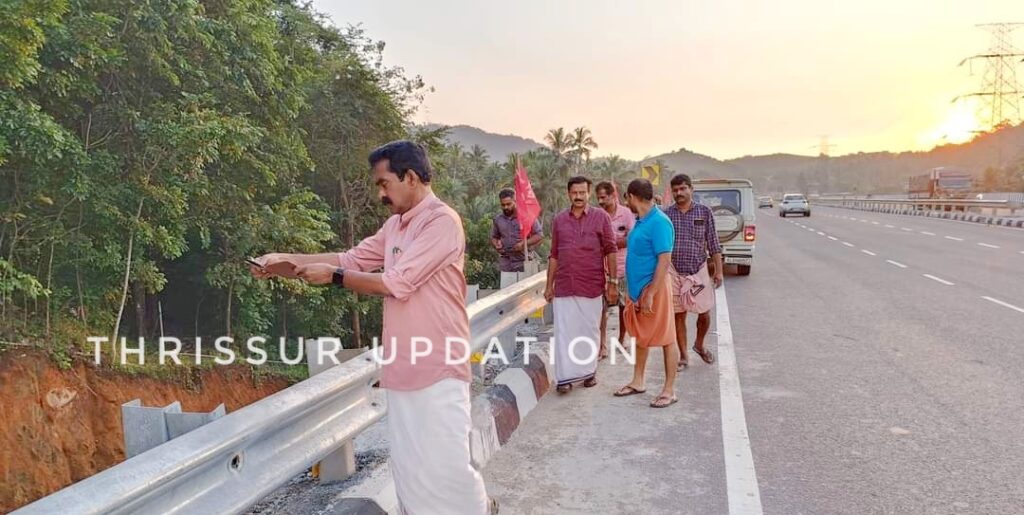 ദേശീയപാത വഴുക്കുംപാറയിൽ വിള്ളൽ രൂപപ്പെട്ട ഭാഗം പഞ്ചായത്ത് പ്രസിഡന്റ് പി.പി.രവീന്ദ്രൻ സന്ദർശിച്ചു