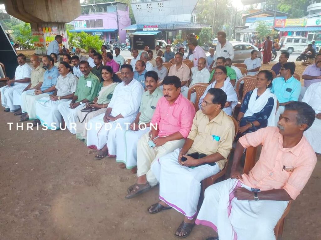യു.ഡി.എഫ് ഒല്ലൂർ നിയോജകമണ്ഡലം കമ്മിറ്റിയുടെ നേതൃത്വത്തിൽ ലഹരി വിരുദ്ധ സാഹ്യാന ധർണ നടത്തി