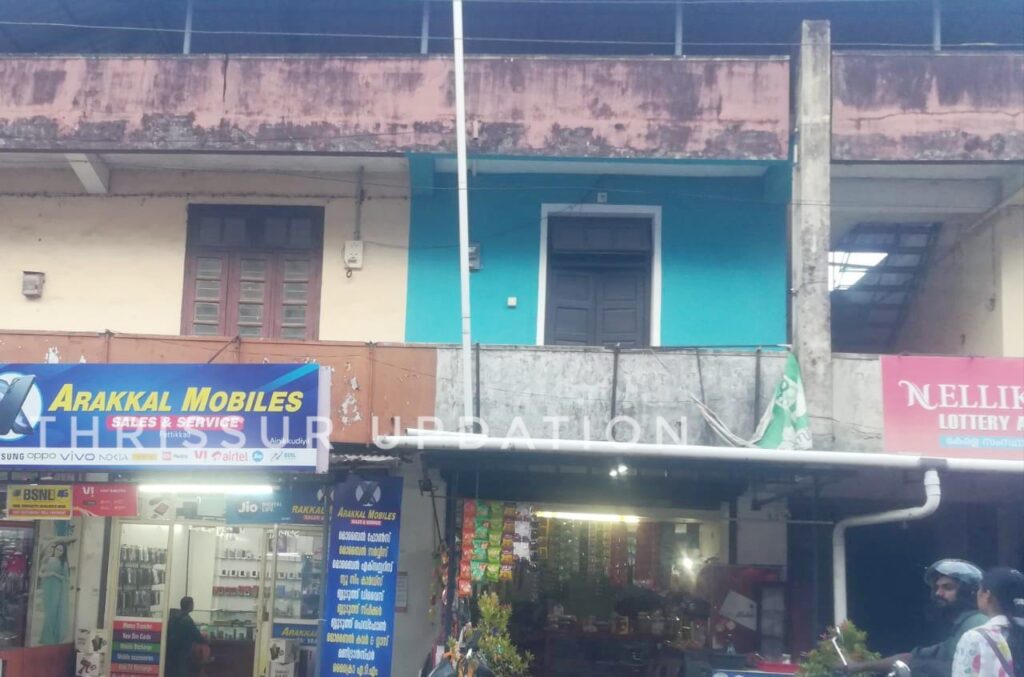 പാണഞ്ചേരി പഞ്ചായത്ത് ഷോപ്പിംങ്ങ് കോംപ്ലക്സിൽ ലൈസൻസ് ഇല്ലാതെ അടച്ചിട്ടിരിക്കുന്ന റൂമുകൾ ലേലം ചെയ്യണം – അനീഷ് മേക്കര
